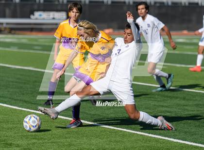 Thumbnail 1 in Liberty Hill vs Boerne (Alamo Heights Tournament) photogallery.