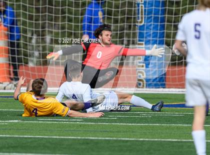 Thumbnail 3 in Liberty Hill vs Boerne (Alamo Heights Tournament) photogallery.