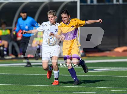 Thumbnail 3 in Liberty Hill vs Boerne (Alamo Heights Tournament) photogallery.