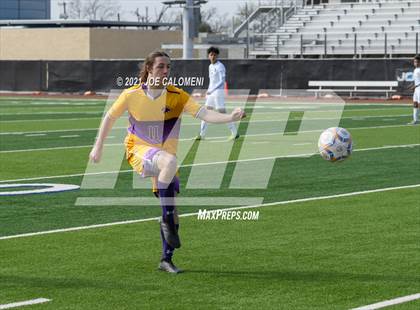 Thumbnail 2 in Liberty Hill vs Boerne (Alamo Heights Tournament) photogallery.