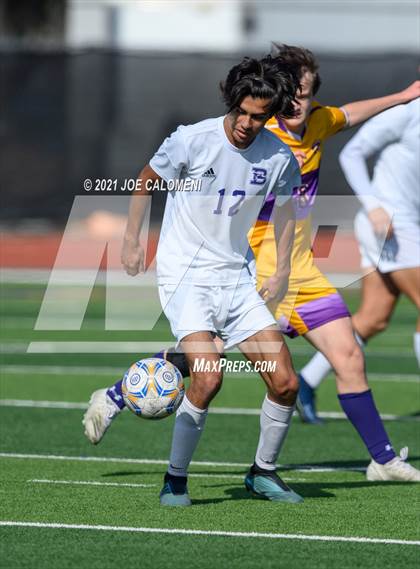 Thumbnail 2 in Liberty Hill vs Boerne (Alamo Heights Tournament) photogallery.