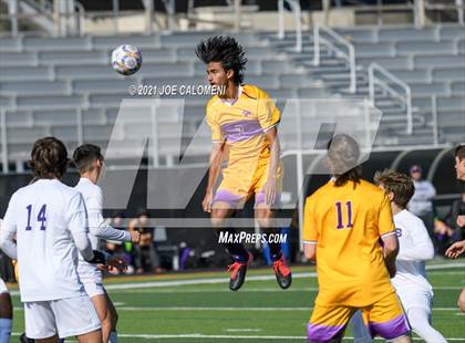 Thumbnail 2 in Liberty Hill vs Boerne (Alamo Heights Tournament) photogallery.