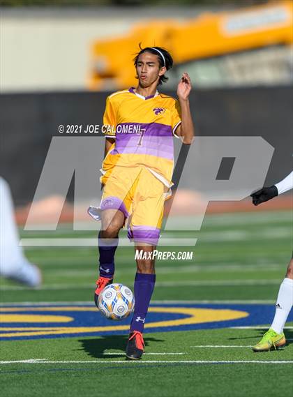 Thumbnail 3 in Liberty Hill vs Boerne (Alamo Heights Tournament) photogallery.