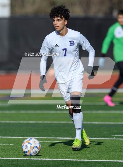 Thumbnail 3 in Liberty Hill vs Boerne (Alamo Heights Tournament) photogallery.