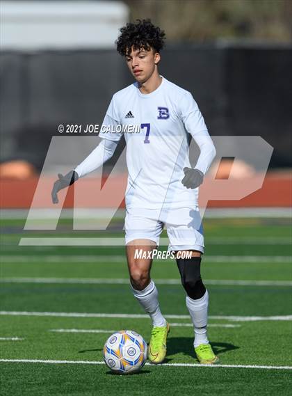 Thumbnail 2 in Liberty Hill vs Boerne (Alamo Heights Tournament) photogallery.
