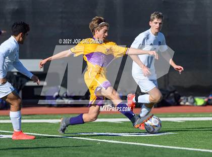 Thumbnail 2 in Liberty Hill vs Boerne (Alamo Heights Tournament) photogallery.