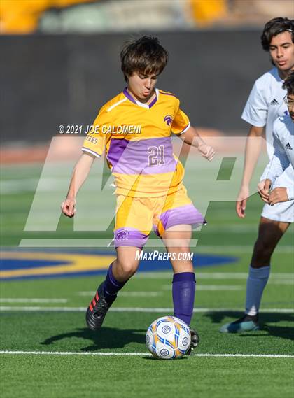 Thumbnail 1 in Liberty Hill vs Boerne (Alamo Heights Tournament) photogallery.