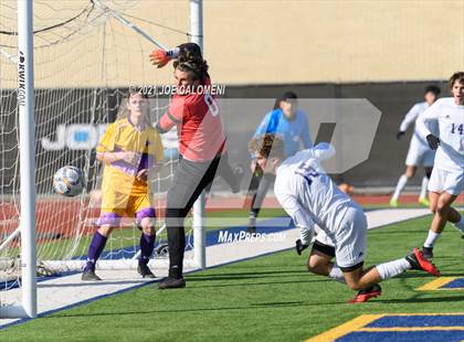 Thumbnail 3 in Liberty Hill vs Boerne (Alamo Heights Tournament) photogallery.