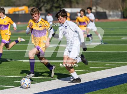 Thumbnail 2 in Liberty Hill vs Boerne (Alamo Heights Tournament) photogallery.