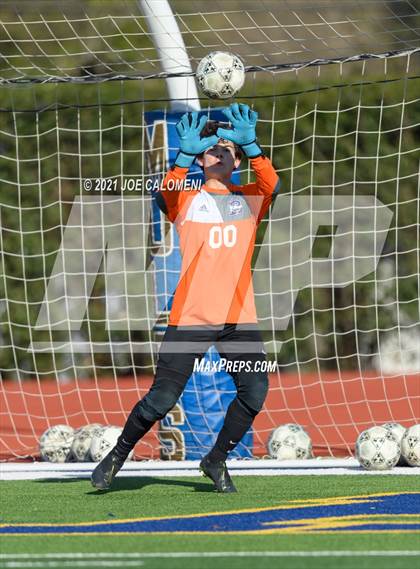 Thumbnail 2 in Liberty Hill vs Boerne (Alamo Heights Tournament) photogallery.