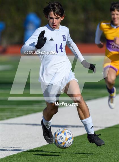 Thumbnail 1 in Liberty Hill vs Boerne (Alamo Heights Tournament) photogallery.
