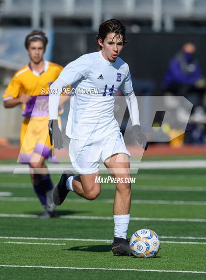 Thumbnail 2 in Liberty Hill vs Boerne (Alamo Heights Tournament) photogallery.