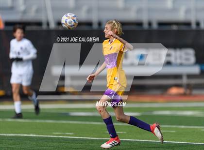 Thumbnail 3 in Liberty Hill vs Boerne (Alamo Heights Tournament) photogallery.