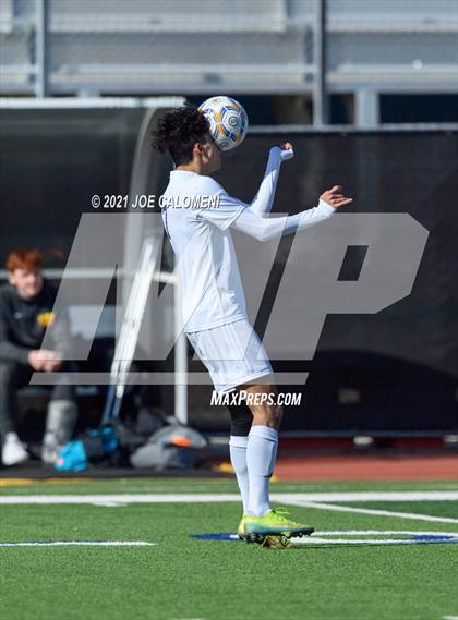 Thumbnail 3 in Liberty Hill vs Boerne (Alamo Heights Tournament) photogallery.