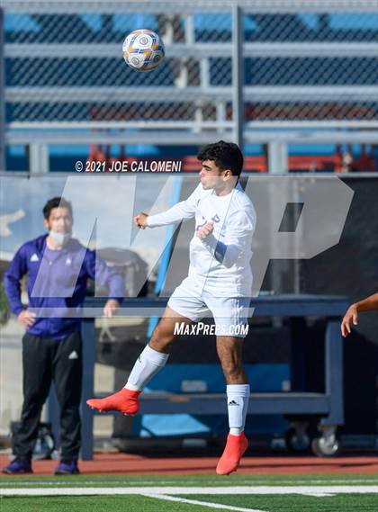 Thumbnail 3 in Liberty Hill vs Boerne (Alamo Heights Tournament) photogallery.