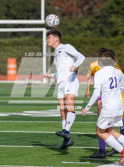 Thumbnail 1 in Liberty Hill vs Boerne (Alamo Heights Tournament) photogallery.
