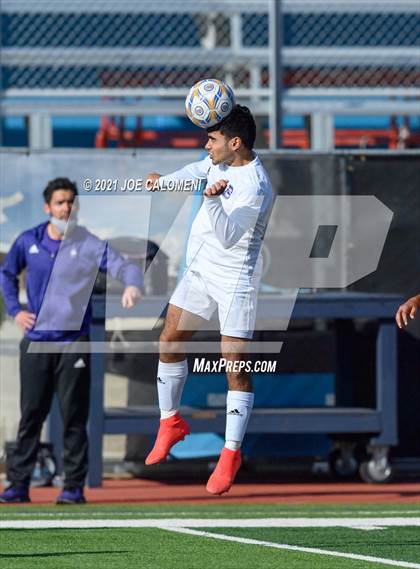 Thumbnail 2 in Liberty Hill vs Boerne (Alamo Heights Tournament) photogallery.