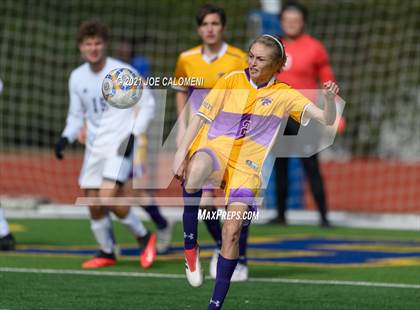 Thumbnail 3 in Liberty Hill vs Boerne (Alamo Heights Tournament) photogallery.
