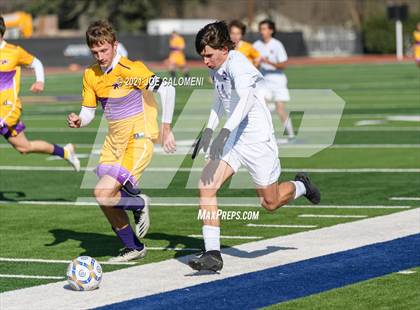 Thumbnail 1 in Liberty Hill vs Boerne (Alamo Heights Tournament) photogallery.