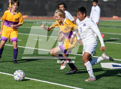 Thumbnail 3 in Liberty Hill vs Boerne (Alamo Heights Tournament) photogallery.