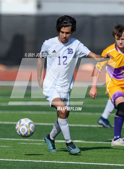 Thumbnail 2 in Liberty Hill vs Boerne (Alamo Heights Tournament) photogallery.