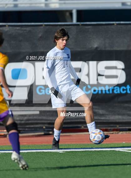 Thumbnail 1 in Liberty Hill vs Boerne (Alamo Heights Tournament) photogallery.