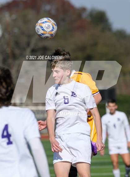 Thumbnail 3 in Liberty Hill vs Boerne (Alamo Heights Tournament) photogallery.