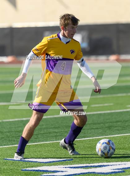 Thumbnail 2 in Liberty Hill vs Boerne (Alamo Heights Tournament) photogallery.