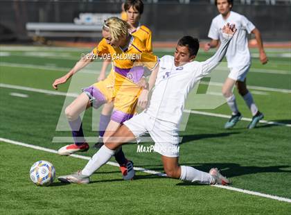 Thumbnail 2 in Liberty Hill vs Boerne (Alamo Heights Tournament) photogallery.