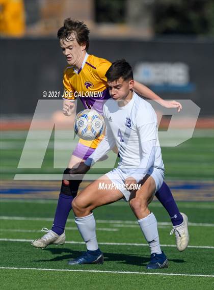 Thumbnail 3 in Liberty Hill vs Boerne (Alamo Heights Tournament) photogallery.