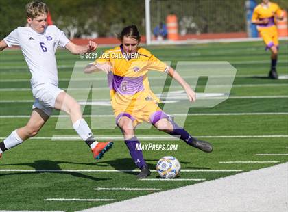 Thumbnail 2 in Liberty Hill vs Boerne (Alamo Heights Tournament) photogallery.