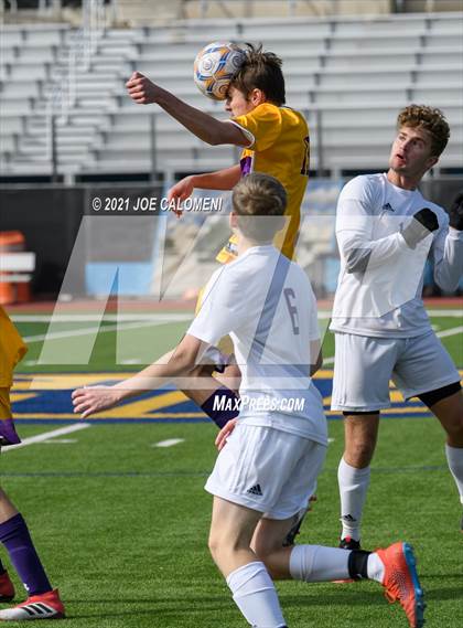 Thumbnail 3 in Liberty Hill vs Boerne (Alamo Heights Tournament) photogallery.
