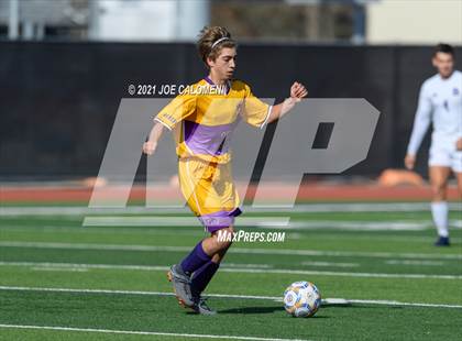 Thumbnail 3 in Liberty Hill vs Boerne (Alamo Heights Tournament) photogallery.