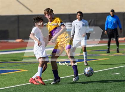Thumbnail 2 in Liberty Hill vs Boerne (Alamo Heights Tournament) photogallery.