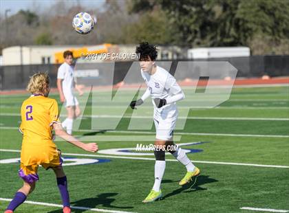 Thumbnail 2 in Liberty Hill vs Boerne (Alamo Heights Tournament) photogallery.
