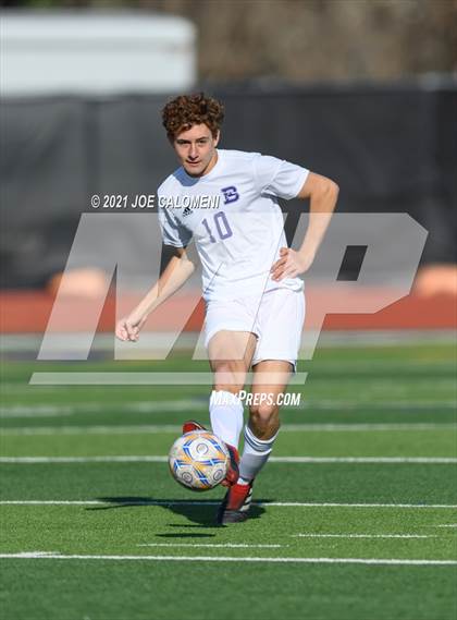 Thumbnail 2 in Liberty Hill vs Boerne (Alamo Heights Tournament) photogallery.