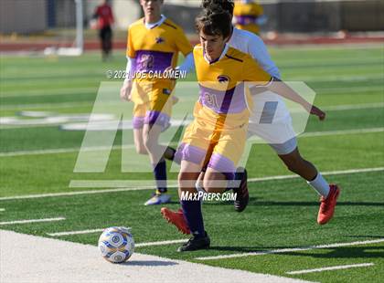 Thumbnail 3 in Liberty Hill vs Boerne (Alamo Heights Tournament) photogallery.