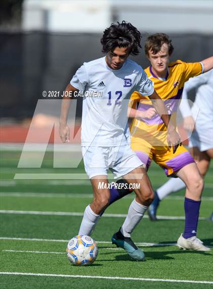 Thumbnail 3 in Liberty Hill vs Boerne (Alamo Heights Tournament) photogallery.