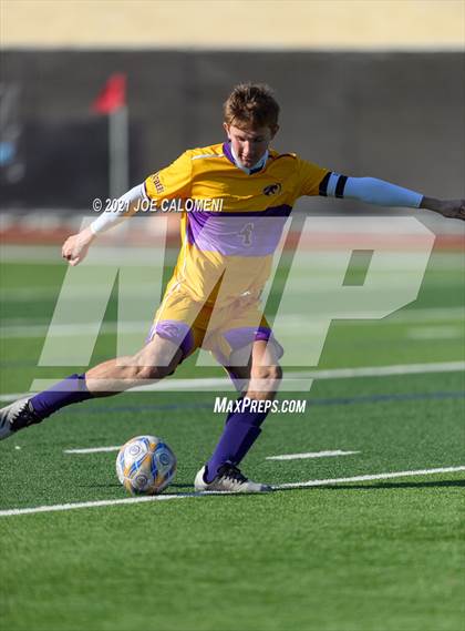 Thumbnail 3 in Liberty Hill vs Boerne (Alamo Heights Tournament) photogallery.