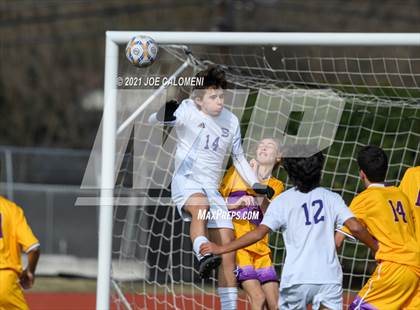 Thumbnail 2 in Liberty Hill vs Boerne (Alamo Heights Tournament) photogallery.