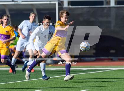 Thumbnail 2 in Liberty Hill vs Boerne (Alamo Heights Tournament) photogallery.