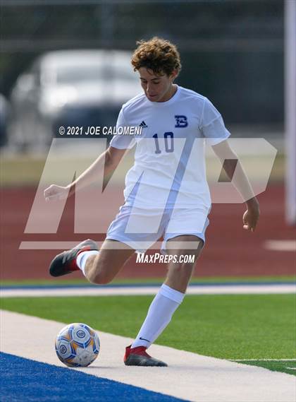 Thumbnail 1 in Liberty Hill vs Boerne (Alamo Heights Tournament) photogallery.