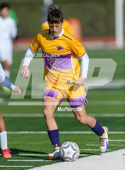 Thumbnail 1 in Liberty Hill vs Boerne (Alamo Heights Tournament) photogallery.