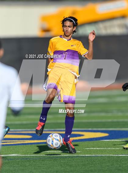 Thumbnail 1 in Liberty Hill vs Boerne (Alamo Heights Tournament) photogallery.