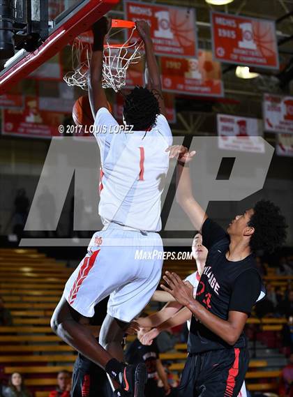 Thumbnail 3 in Village Christian @ Mater Dei (Nike Extravaganza) photogallery.