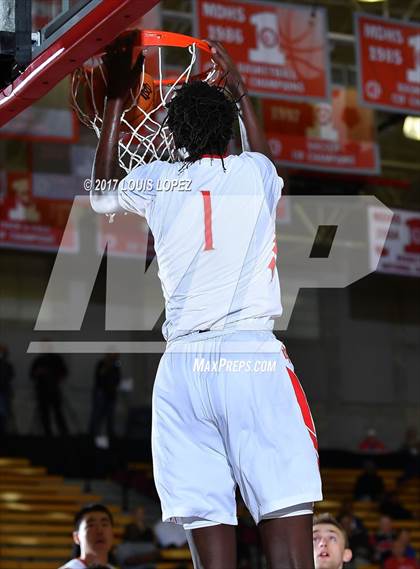Thumbnail 3 in Village Christian @ Mater Dei (Nike Extravaganza) photogallery.