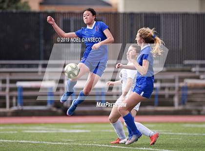 Thumbnail 2 in St. Ignatius vs Saint Francis  photogallery.