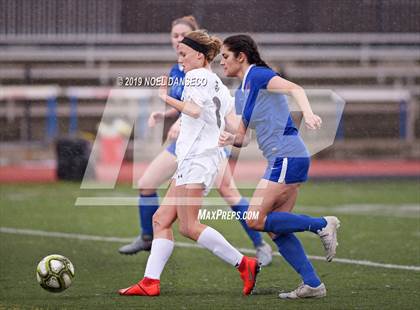 Thumbnail 2 in St. Ignatius vs Saint Francis  photogallery.