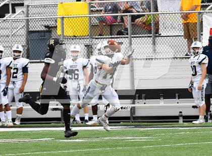 Thumbnail 1 in Bentonville West @ Broken Arrow photogallery.
