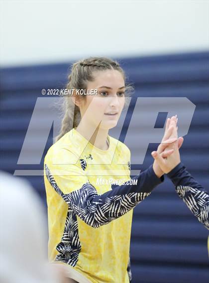 Thumbnail 1 in Mott vs. Grosse Pointe North (Marysville Tournament) photogallery.